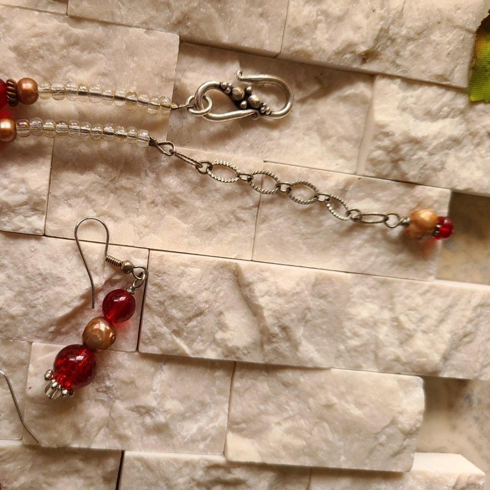 Red Glass & Gold Pearls - Picture 2 of 7